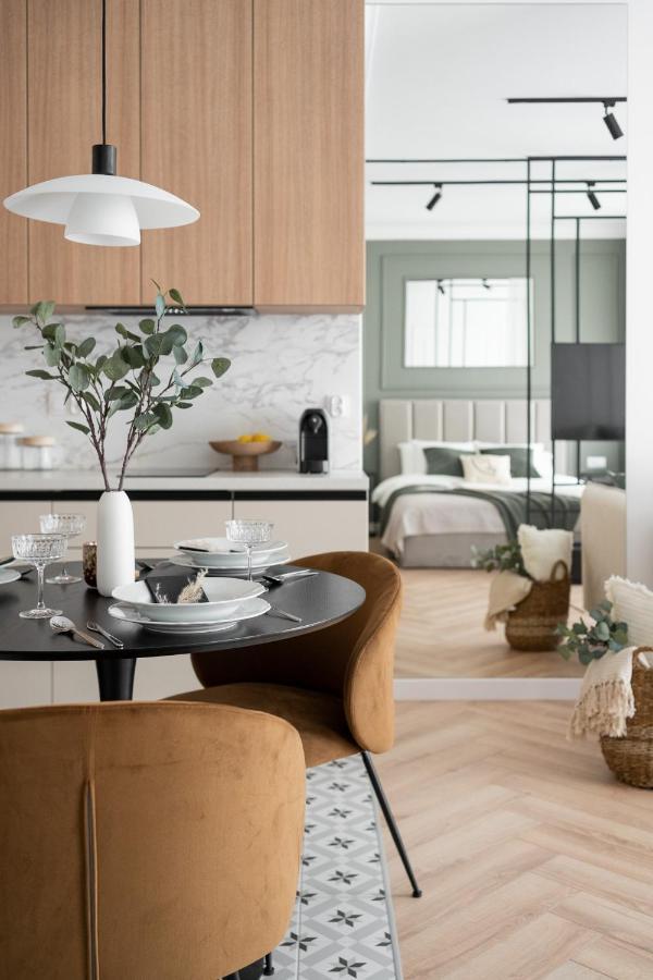 #1 Olive Center Free Garage Apartament